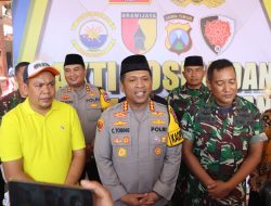 TNI-Polri Gelar Bakti Sosial dan Kesehatan di Desa Kedungcangkring Jabon