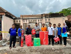 Pemkab Lumajang Salurkan Bantuan kepada Korban Kebakaran di Desa Jatigono