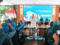 Bupati Ikfina Hadiri Raker Tim Penggerak PKK Kabupaten Mojokerto 2024