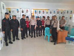 Sat Samapta Polres Dairi Bersama Sat Brimob Polda Sumut Lakukan Patroli Di Seputaran KPU Dan PPK Kecamatan