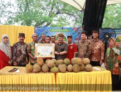 Pj Bupati Andriyanto Tutup Festival Durian 2024