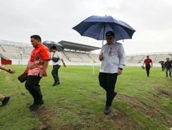 Bupati Dhito Lakukan Pengecekan Stadion Gelora Daha Jayati, Tahap II Dibangun Mulai Mei 2024