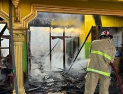 Rumah dan Toko di Trenggalek Hangus Terbakar, Kerugian Rp 185 Juta