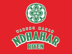 Warung Makan Dhahar Riyen Kediri Peduli Bela Negara, Harmonisasi Bagi Takjil, Bukber Dan Beri Santunan Anak Yatim