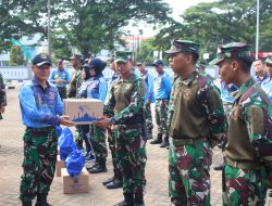 Penyerahan Paket Lebaran Dari Dankodiklatal Kepada Satdik – 2 Kodiklatal