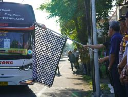 Bupati Trenggalek Berangkatkan 7 Bus Arus Balik Gratis dengan Tujuan Kota Surabaya