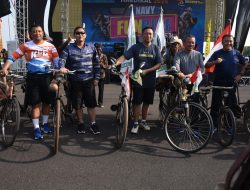 Warnai Hardikal Ke-78, Gowes Navy Fun Bike 15 Km Keliling Markas TNI AL
