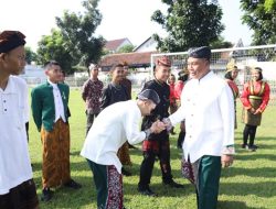 Upacara Hardiknas, Pemkab Jombang Gaungkan Giat Belajar Giat Prestasi Giat Berkarya