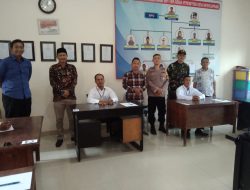 Pastikan Berjalan Lancar, Serma Rudianto Melaksanakan Pendampingan Ujian Tes Tulis Calon Perangkat Desa
