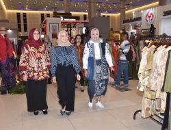 KDJA II Dampingi Ketum Jalasenastri Hadiri Fashion Show With Jalasenastri