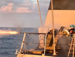 Pertahankan Kesiapsiagaan Tempur, KRI Diponegoro-365 Laksanakan Gunnery Exercise