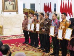 Dalam SPBE Summit 2024 dan Peluncuran INA Digital Surabaya, Banyuwangi, dan Tuban Raih Anugerah Digital Government Award