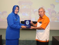 Tambah Wawasan Berwirausaha, Ketua Gabungan Jalasenastri Kodiklatal Kunjungi Pabrik Teh Gunung Slamat