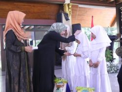 Menjelang Hari Raya Idul Adha Plt. Ketua TP.PKK Sidoarjo dan Pengurus Gelar Pengajian