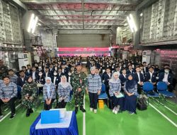 Ilmu Kesehatan Maritim (IKESMAR)199 Mahasiswa Kedokteran Gigi Universitas Hang Tuah Kuliah di Kapal KRI Makassar