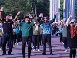 Olahraga dan Kerja Bakti Bareng, Plt Bupati Subandi Bangun Kekompakan untuk Sidoarjo