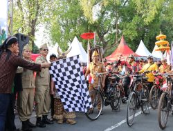 Kapolres Nganjuk, Ajak Masyarakat Mempererat Silaturahmi dengan Gowes Hari Bhayangkara ke 78
