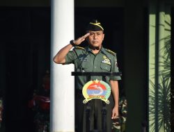 Kasi Pers Kasrem 084/Bhaskara Jaya Pimpin Upacara Bendera di Lapangan Makorem 084/BJ