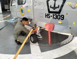 Selain Patroli, Crew Heli Panther Juga Rutin Bersihkan Helikopter Sebelum Bertugas