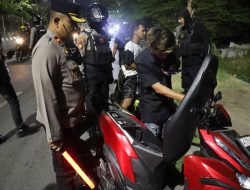 Cegah Kejahatan Malam, Polres Tanjung Perak Gelar Patroli Skala Besar