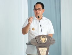 Pj. Gubernur Salurkan BLT DBH CHT Bagi Buruh Pabrik Rokok Lintas Wilayah Jatim Tahun 2024