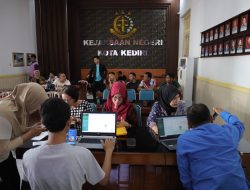 Tingkatkan Capaian IKD, Dispendukcapil Lakukan Jemput Bola ke Kejari Kota Kediri