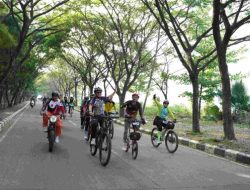 Ajak Pesepeda Nikmati Wisata Alam, Pj Bupati Dani Ramdan Buka Acara XCM Bike 2024