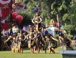 Tiga Tampilan Meriahkan Peringatan HUT Ke 79 RI di Gedung Negara Grahadi