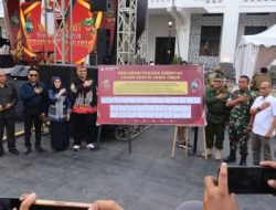 Hadir Dalam Kirab Maskot Pilkada Serentak, PJs Wali Kota Surabaya Siap Dukung Gelaran Pilkada Serentak