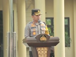 Upacara Kenaikan Pangkat Pengabdian dan Pemberian Penghargaan Anggota Berprestasi di Polres Nganjuk