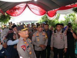 Tinjau TPS, Kapolda Jatim : Pilkada Serentak 2024 di Jatim Berjalan Lancar Sesuai Rencana
