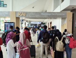 Sebanyak 15.648 Pelanggan Gunakan KA di Daop 8 Surabaya