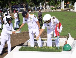 Wadan Lantamal V Ikuti Ziarah Rombongan Dalam Rangka Hari Armada RI Tahun 2024