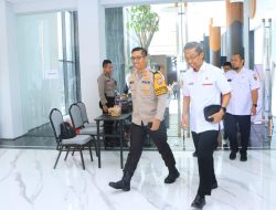 Polres Ngawi Kawal Ketat Pengiriman Hasil Hitung Suara Pilgub ke KPU Jatim