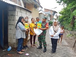 Babinsa Dampingi Pemberian Susu kepada Balita Berisiko Pra-Stunting di Wilayah