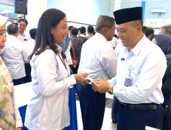 Universitas Hang Tuah Rayakan Ulang Tahun Karyawan dan Beri Penghargaan SPMI