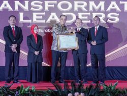 Pangdam Mayjen TNI Rudy Saladin Terima Penghargaan dari Rektor Universitas Airlangga