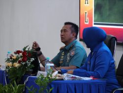 Dankodiklatal Beserta Ketua Gabungan Jalasenastri Kodiklatal Berikan Arahan Kepada Jalasenastri Kodiklatal