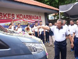 Pangkoarmada II Resmikan Mobil Ransus Ambulance VIP Diskes Koarmada II
