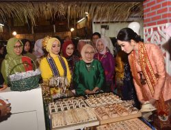 Dukung Pemasaran Kreatifitas Jalasenastri dan UMKM Indonesia, Ketua Daerah Jalasenastri Armada II Hadiri Jala Fair 2025