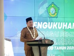 Simposium Dan Pengukuhan Guru Angkatan 10, Plt. Bupati Sidoarjo : Harapakan Peningkatan Kualitas Pendidikan Di Sidoarjo
