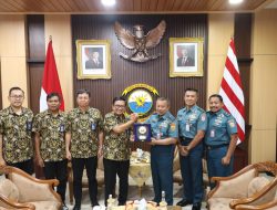 Pangkoarmada II Terima Kunjungan Dirut Petrokimia Gresik di Koarmada II