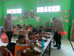 Wujudkan Asta Cita Polres Nganjuk Berbagi Makanan Bergizi di SDN 1 Wilangan