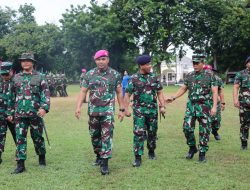 Pejabat Kodiklatal Tinjau Lattek Dopper Siswa Dikko Marinir – 175