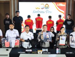 Polrestabes Surabaya Amankan 4 Pelaku Debt Collector, yang Aniaya Pengacara