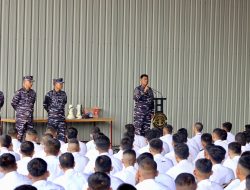Danlantamal V Berikan Pengarahan Kepada Casis Tamtama PK TNI AL Gel I TA. 2025