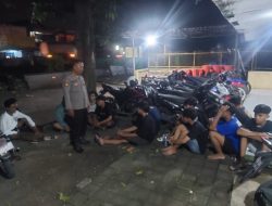 Polisi Gelar Razia Balap Liar di Ringroad Mojoagung Jombang, Amankan 13 Remaja dan 7 Sepeda Motor
