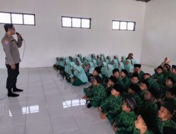 Polsek Krembung Edukasi Bahaya Bullying di MI As Syakira