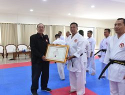 Dankodiklatal Terima Penganugerahan Sabuk Hitam Kehormatan Lemkari Dan Resmikan Dojo Hiu Digdaya – 1
