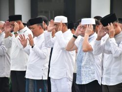 Rayakan Idul Fitri 1446 H, Komandan dan PJU Puspenerbal Shalat Ied Bersama Prajurit Penerbangan TNl AL Wilayah Surabaya